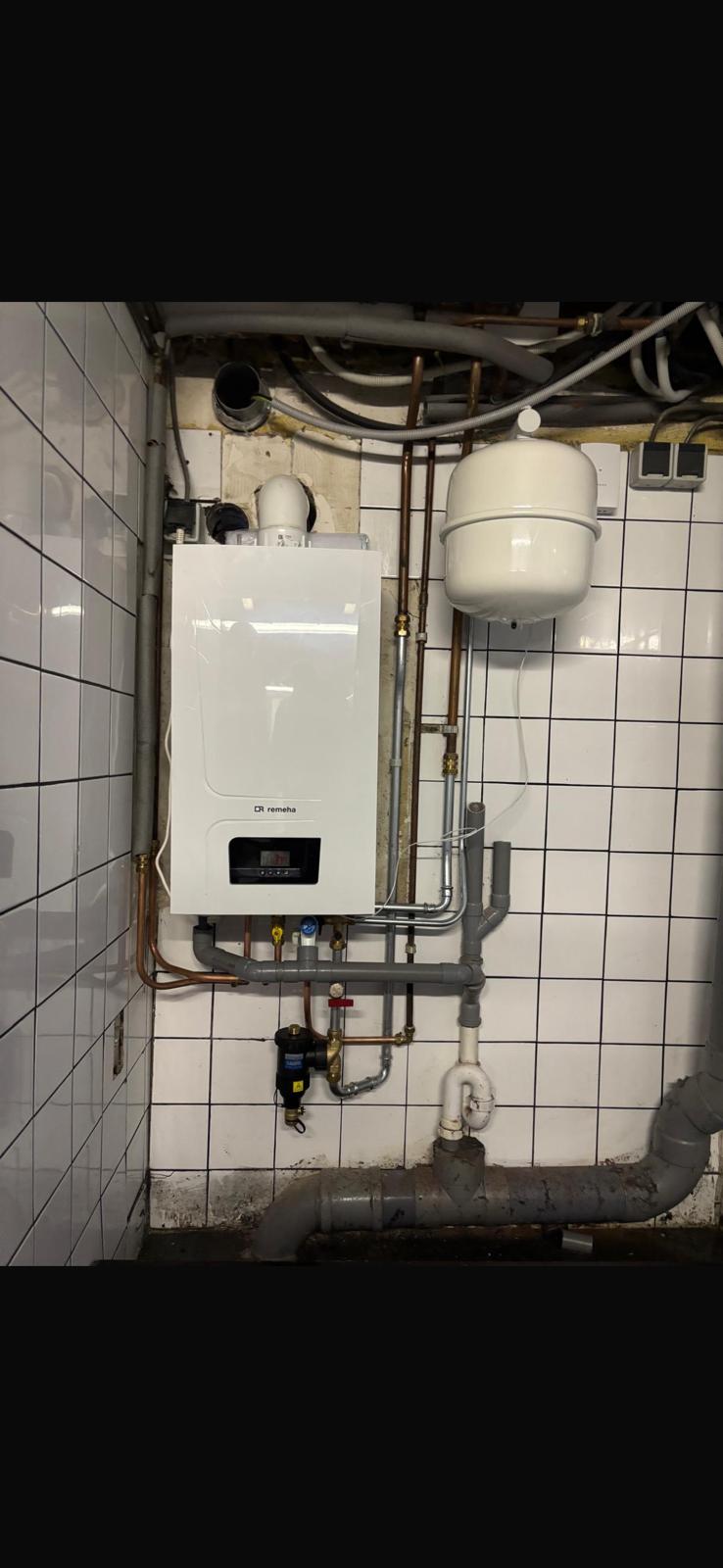 Loodgieterswerk door S. Verhoef